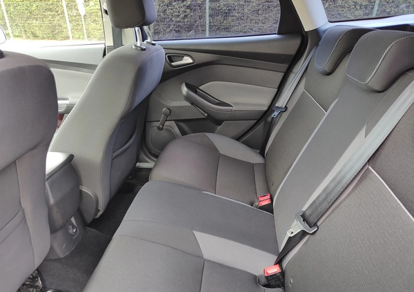 Ford Focus cena 23900 przebieg: 185000, rok produkcji 2014 z Szczecin małe 254